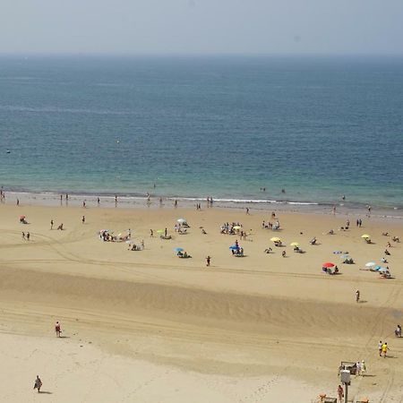 Apartamento La Mar De Cerca. Terraza Vistas Mar. 1ª Linea Playa Cádiz Exterior foto